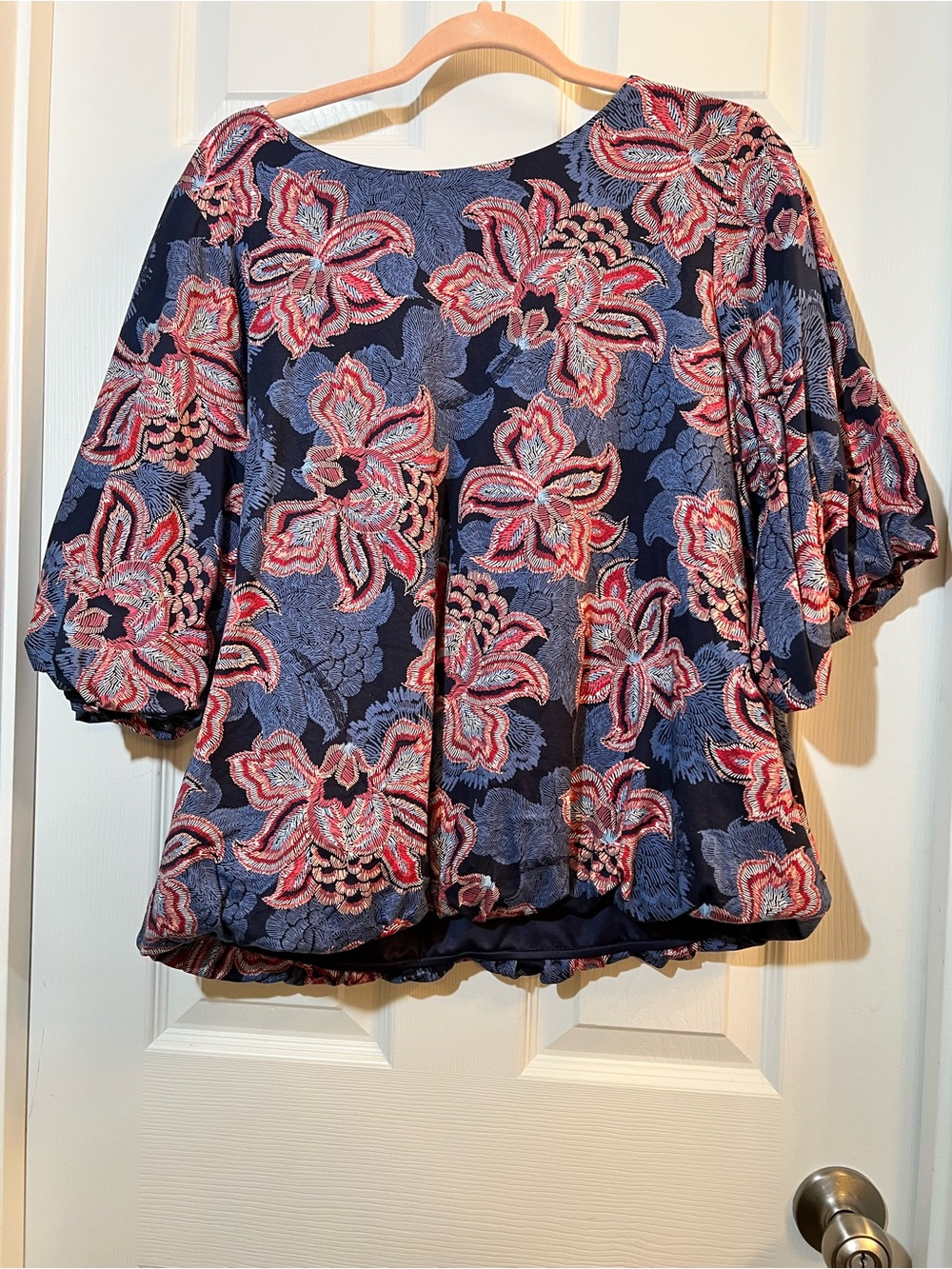 🦋  Chico's floral bubble top with floral detail  size 3-xlarge